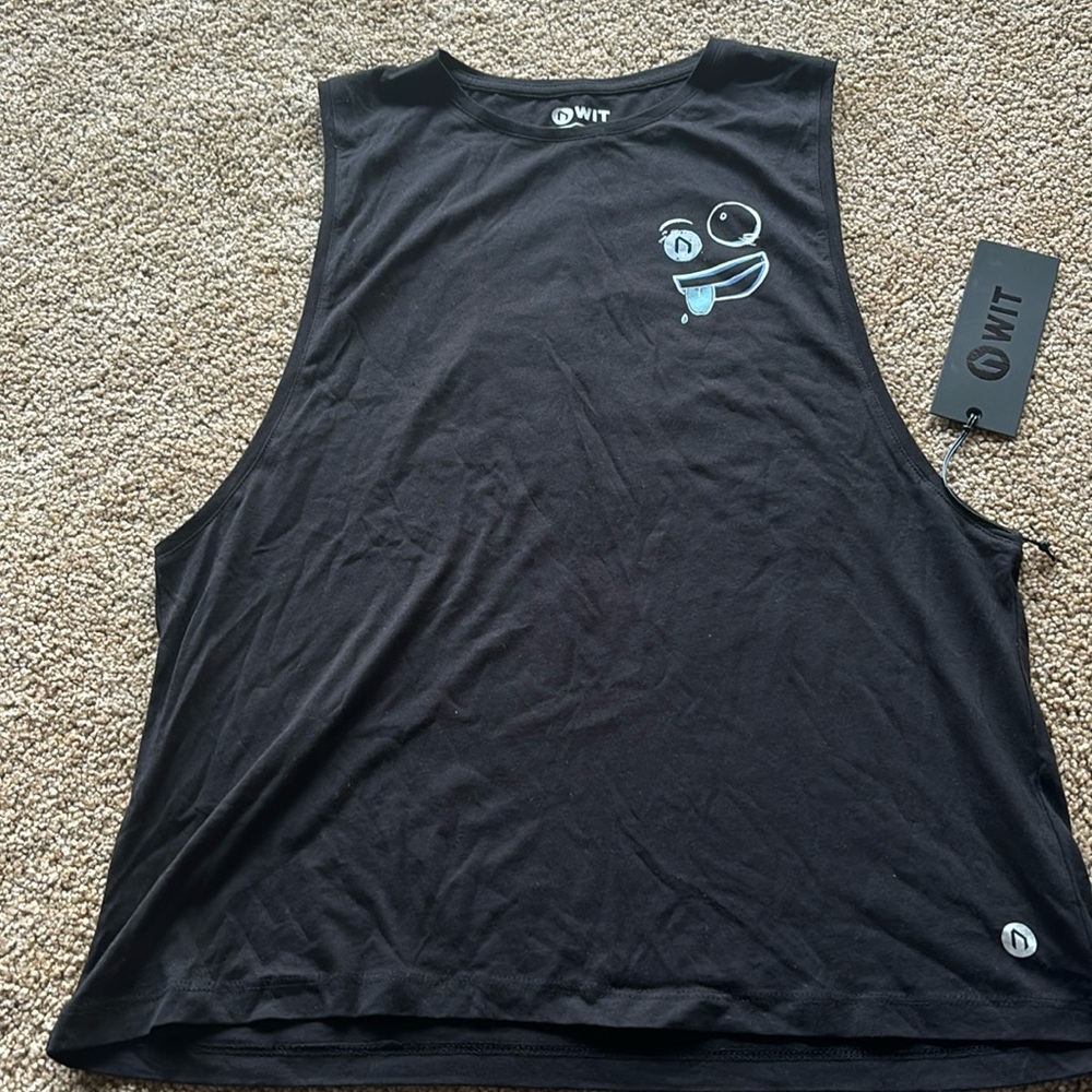 Women’s muscle tank
